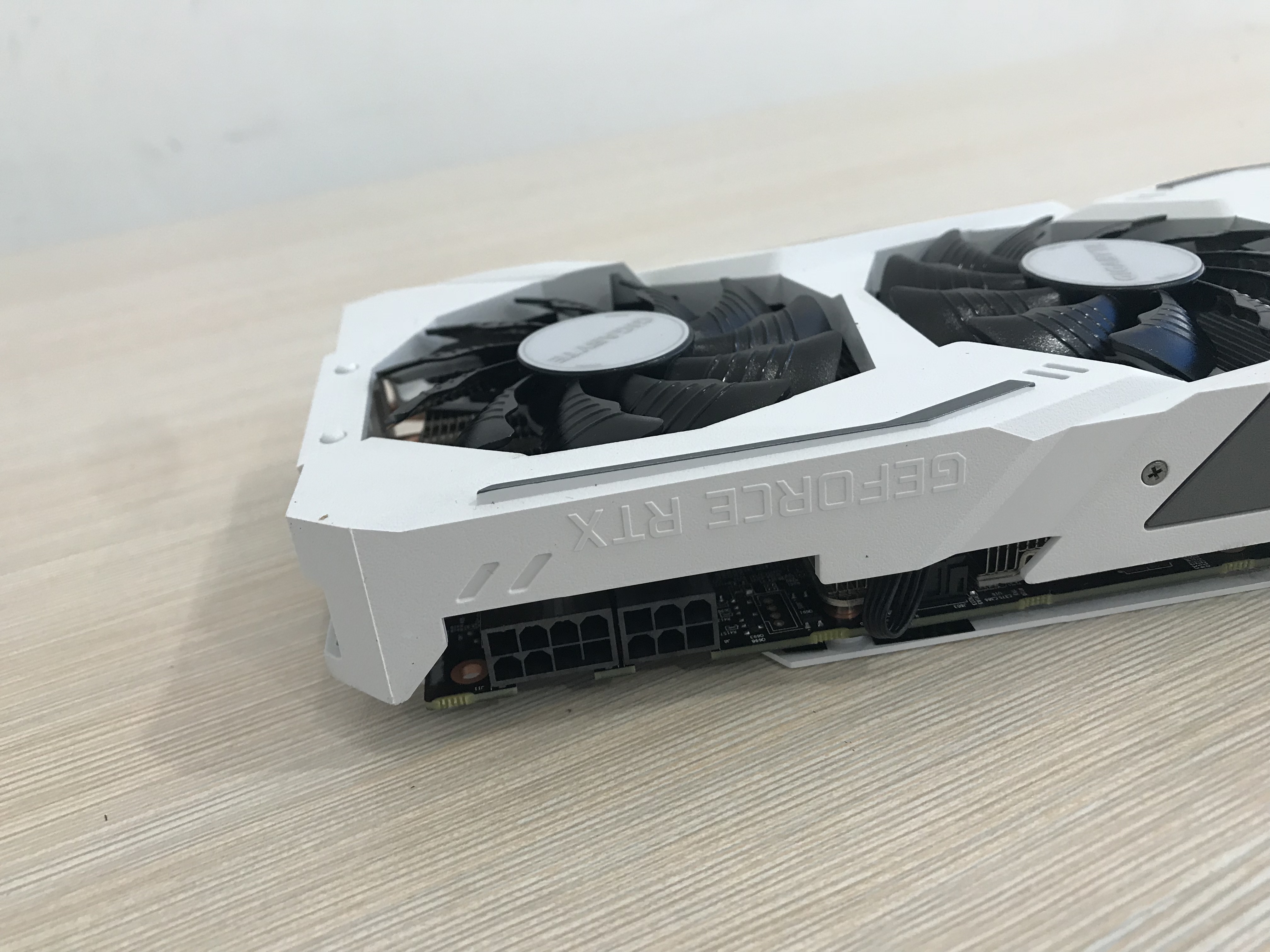 致敬情怀,技嘉rtx2070小白上线