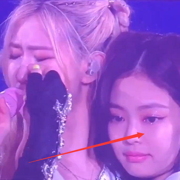 blackpink:朴彩英,求求你别哭了,jennie也要哭了!