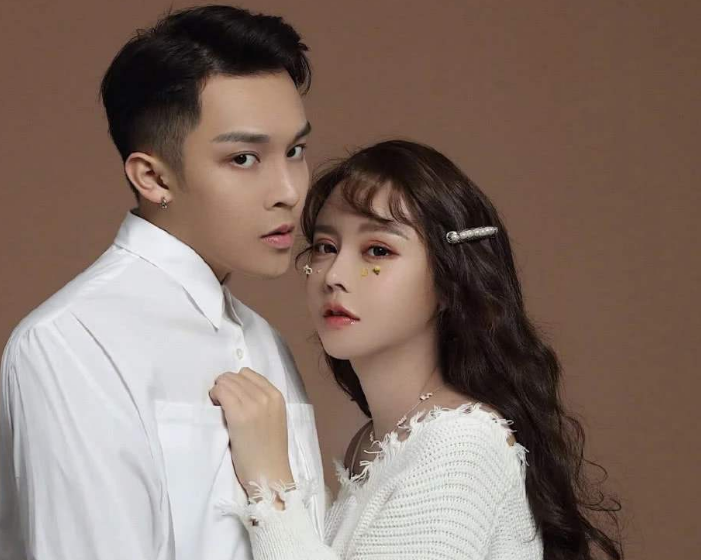 小猪新女友张韵子撞脸陈妮妮,看清"欧式双眼皮",同一家医院?