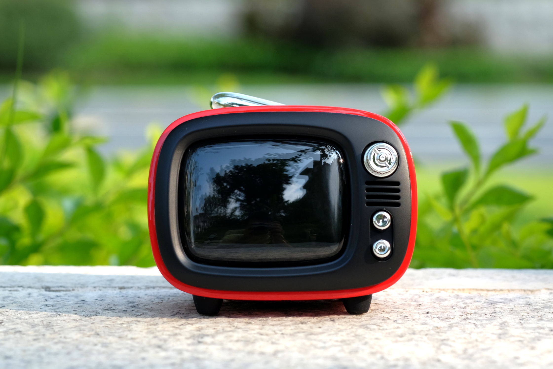 重返校园主题版,洛斐tv踢了个威复古小电视,你喜欢吗?