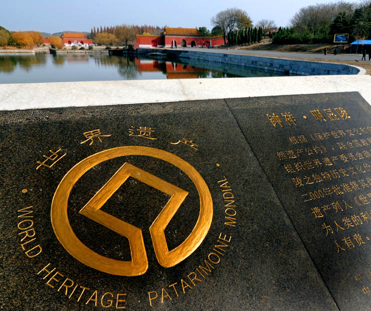 587,588,589,591,北南线,机场巴士北碚线等公交车在天生站下车即达