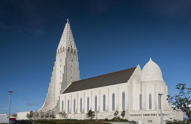 北欧旅行之冰岛"雷克雅未克大教堂"——一片让人安宁之处