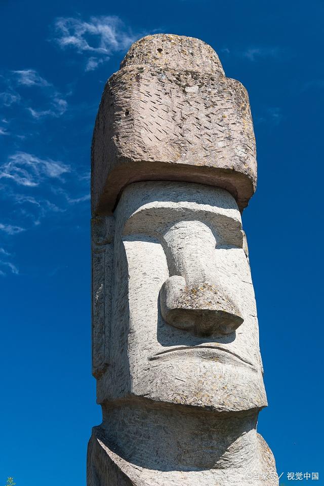智利复活节岛巨人石像图片