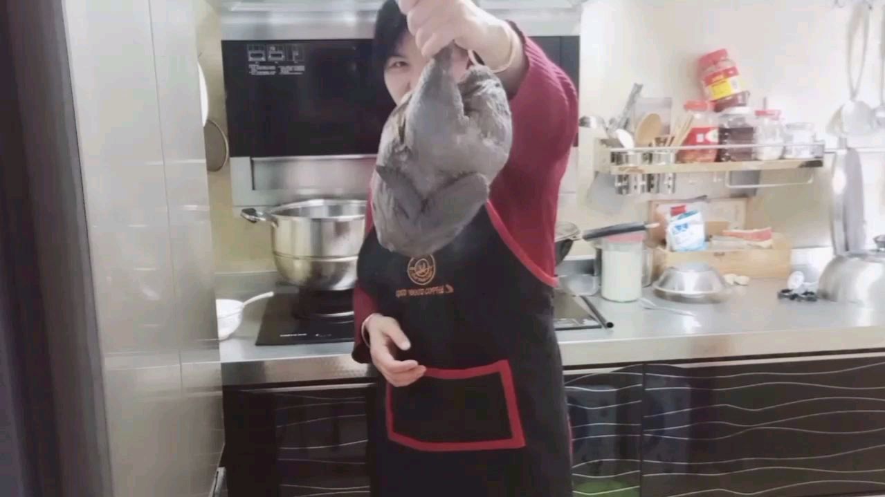 红烧乌鸡 一看就学会 这样做出来的味道超级好吃