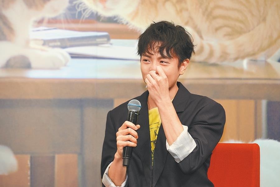 韦礼安感伤新专辑路崎岖暴哭 泄分手11年女友