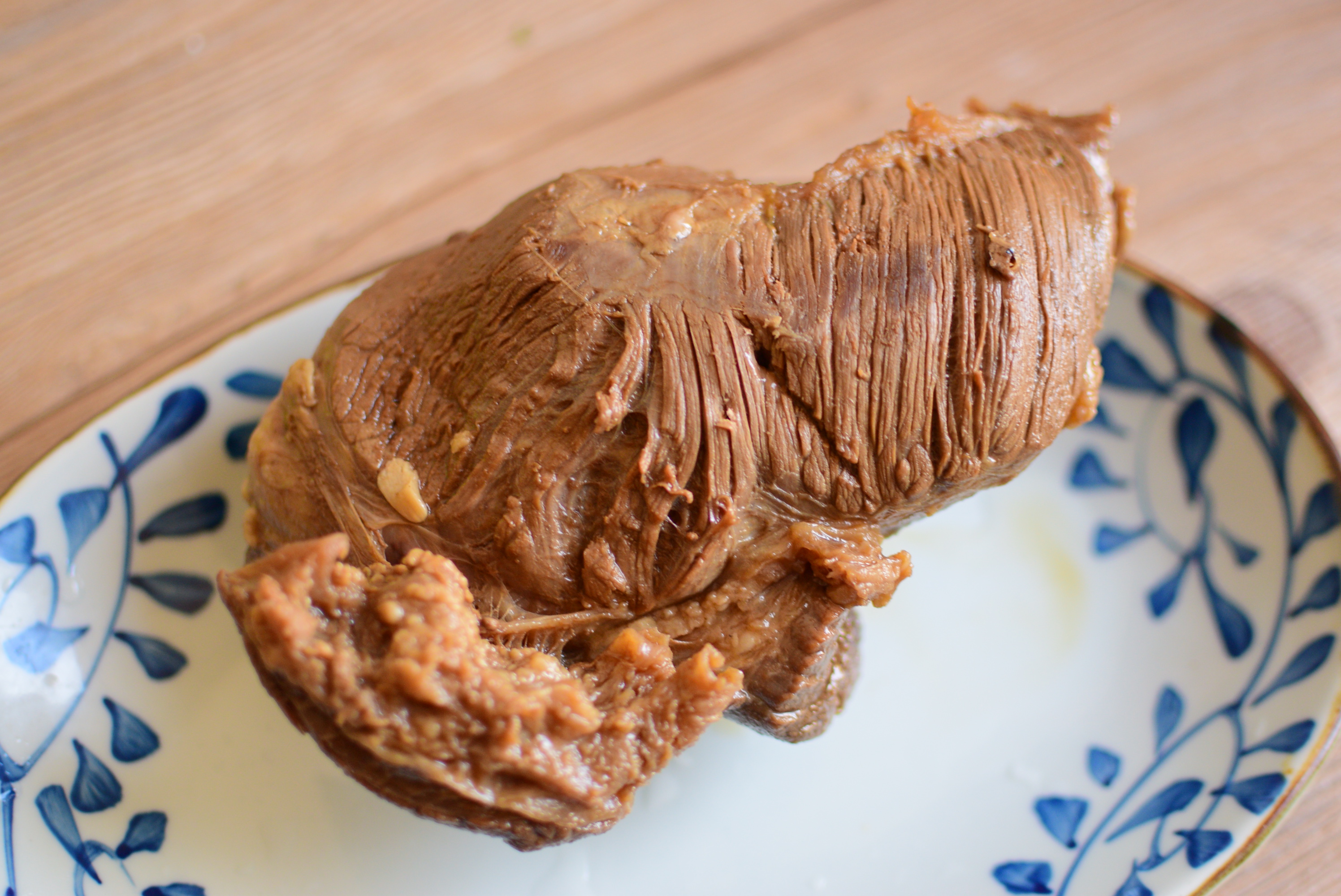 很多人做的酱牛肉不好吃,因为开始就做错了,这么做比饭店还好吃