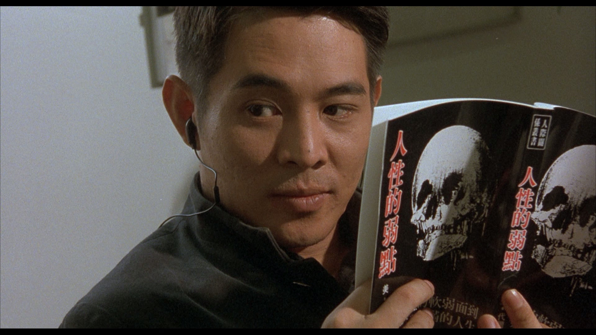 李连杰最好看的电影我不知道是哪一部,但是最酷的一定是《黑侠》