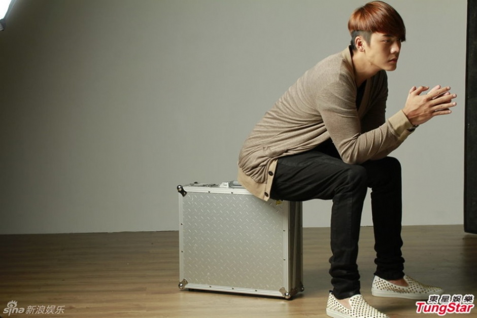 男星身上那些逆天存在:王俊凯的腿,蔡徐坤的肌肉,陈伟霆的翘臀