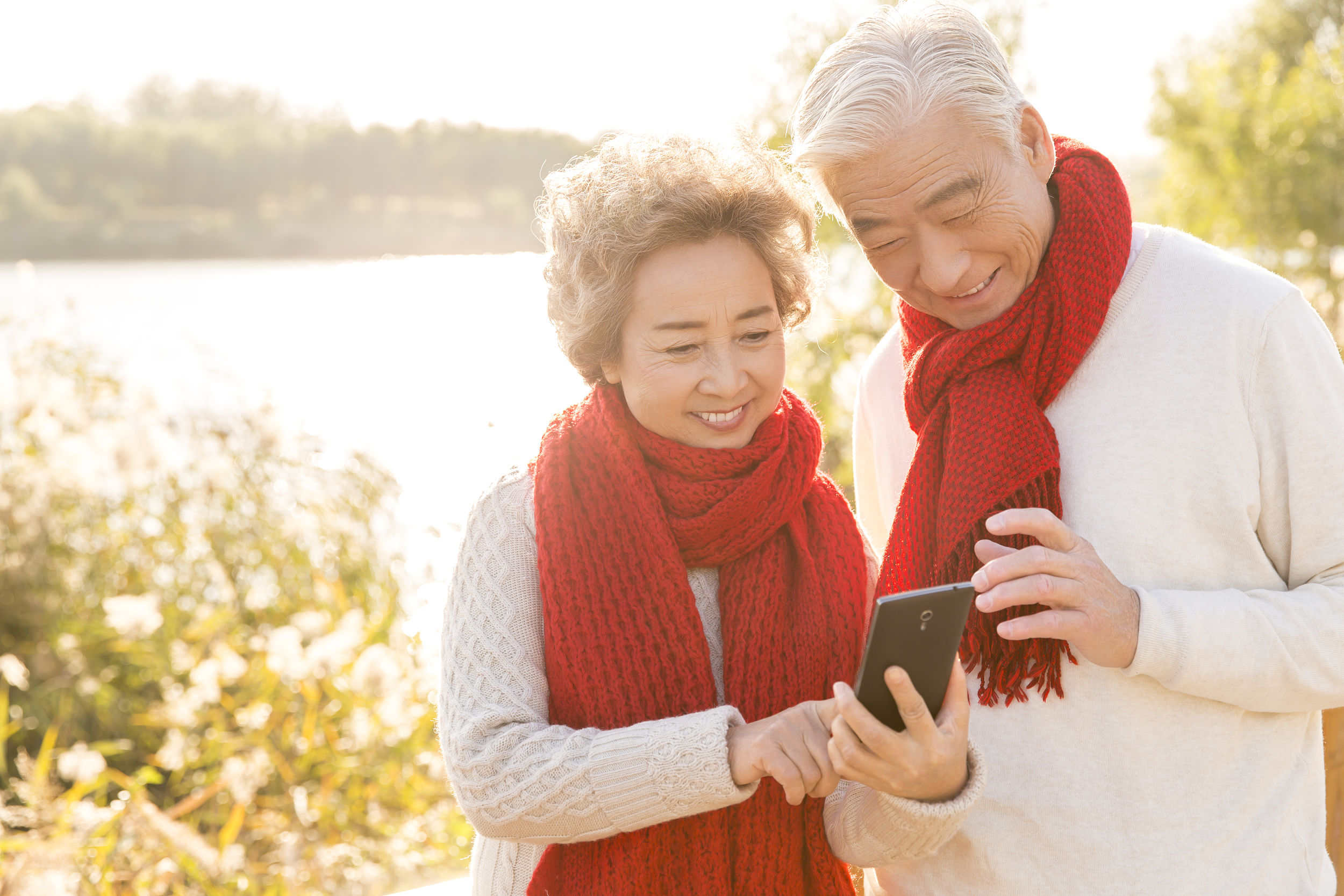 中老年人极易成为诈骗的受害者,请守护那些一直守护着你的长辈们