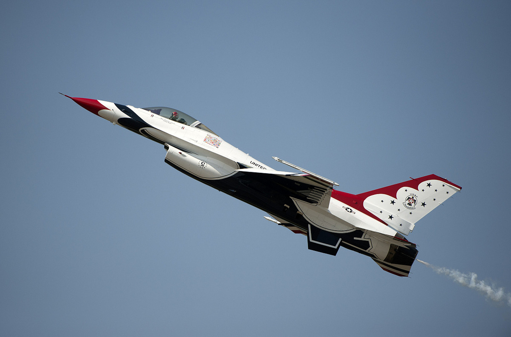 波音t-7教练机又有弹射安全问题 交机推迟2025年底  美国空军下一代的