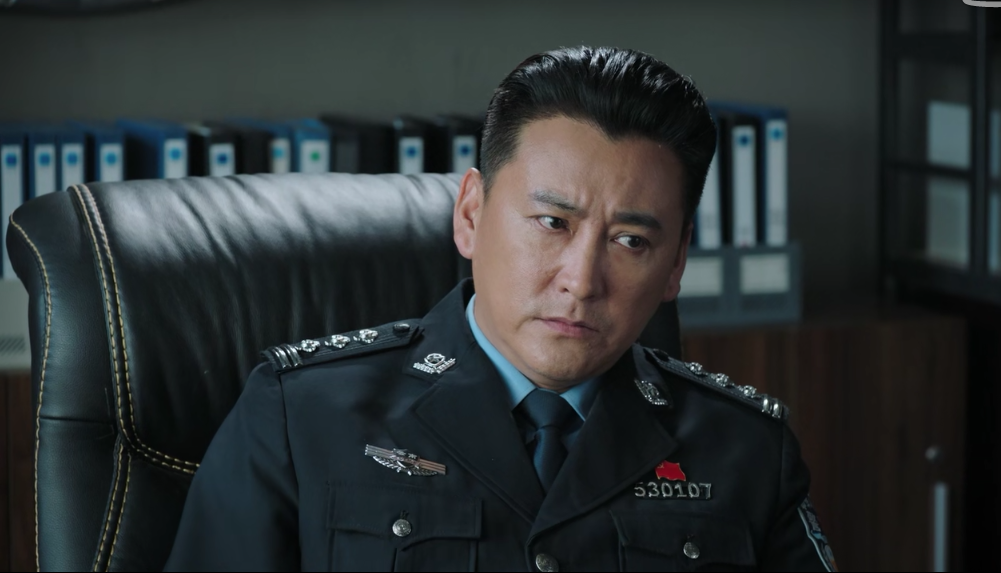 《猎毒人》大毒枭安排在警局的卧底竟然是他?喜出望外!
