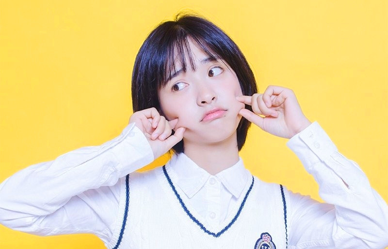 胡一天拍内衣广告,看模特一脸陶醉,网友:太平公主沈月没戏了!