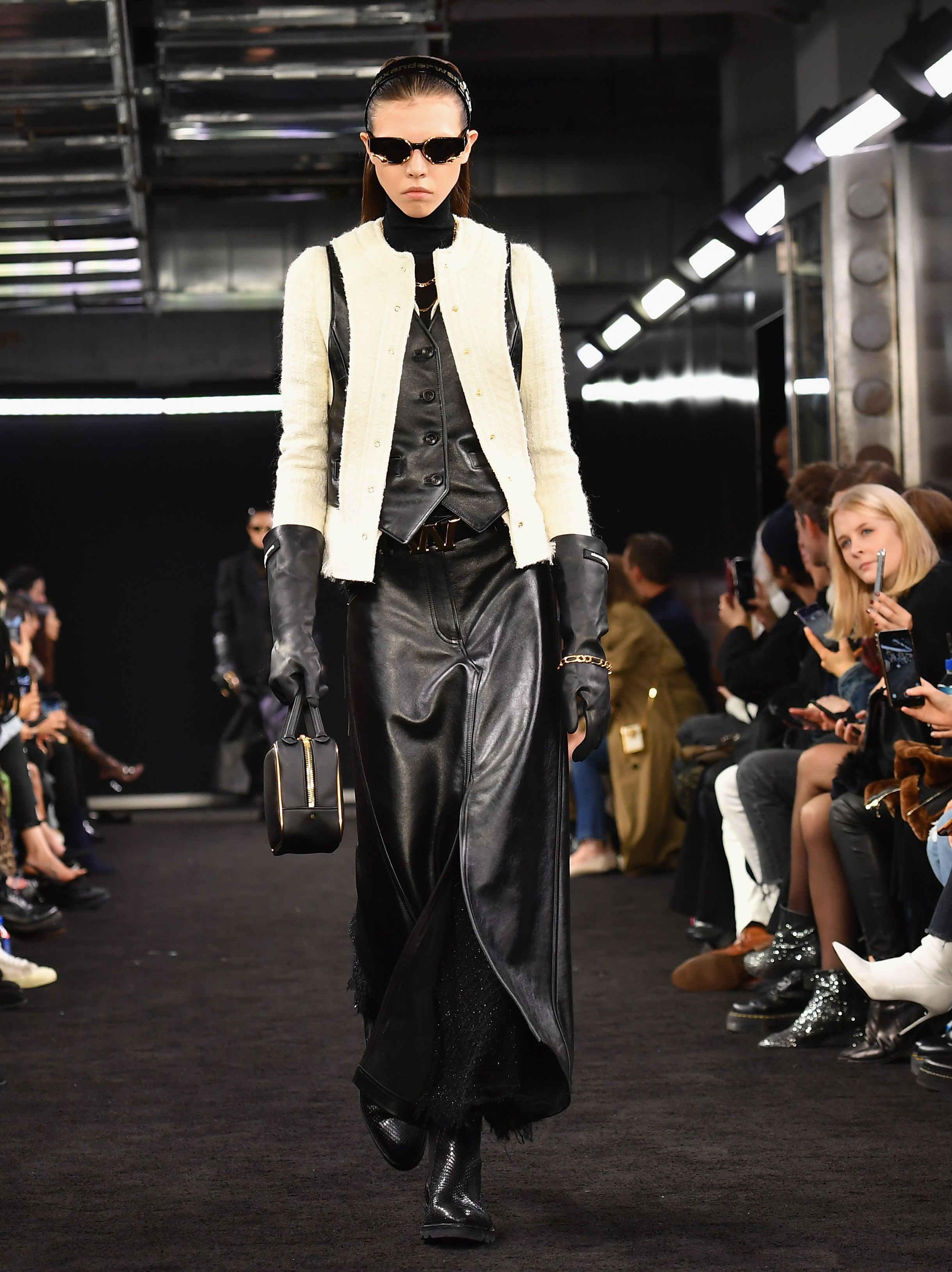 亚历山大·王品牌发布2019秋季系列服装