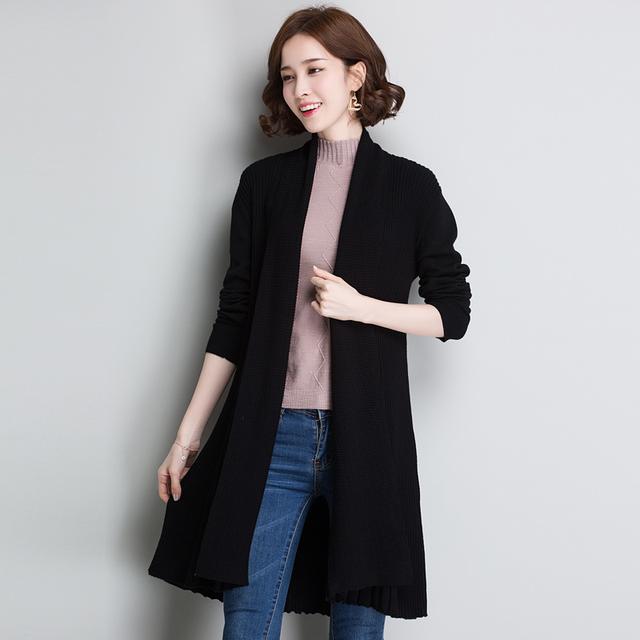 针织开衫搭配牛仔裤超洋气,607080后都争着穿