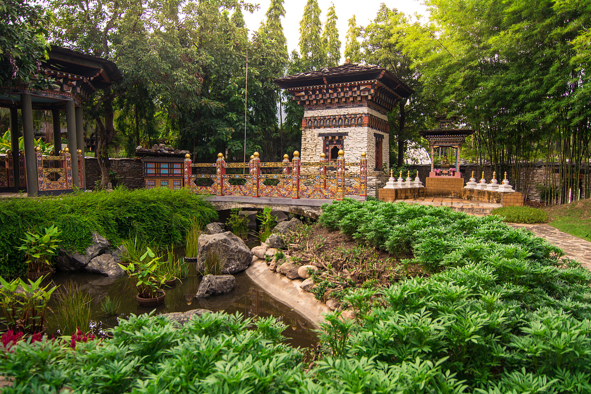 推荐一些安宁市的好玩的旅游景点,让我们一起来探索吧!