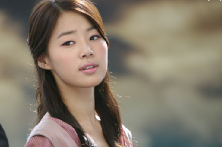 韩智慧,1984年生于韩国光州市,韩国女演员.