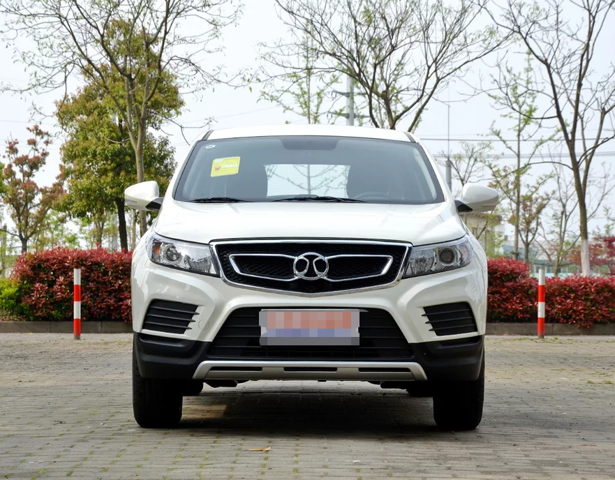 北汽绅宝x55的霸气外观,诠释不怒自威的气质,有颜值有风韵