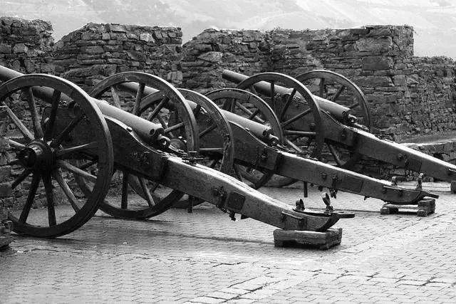 李云龙口中的"意大利炮",竟然拥有神奇的威力,让人这样着迷