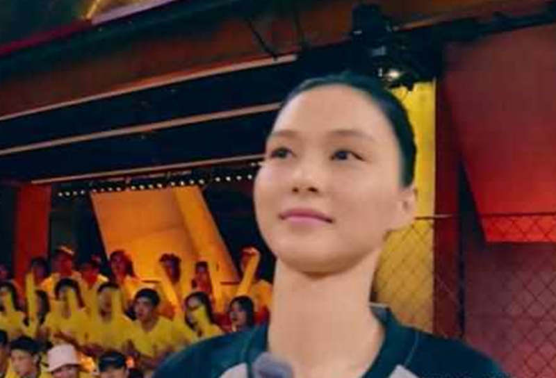 《这就是灌篮》两队犯规次数1比6!裁判蒲燕为龙骑士加油:好球!