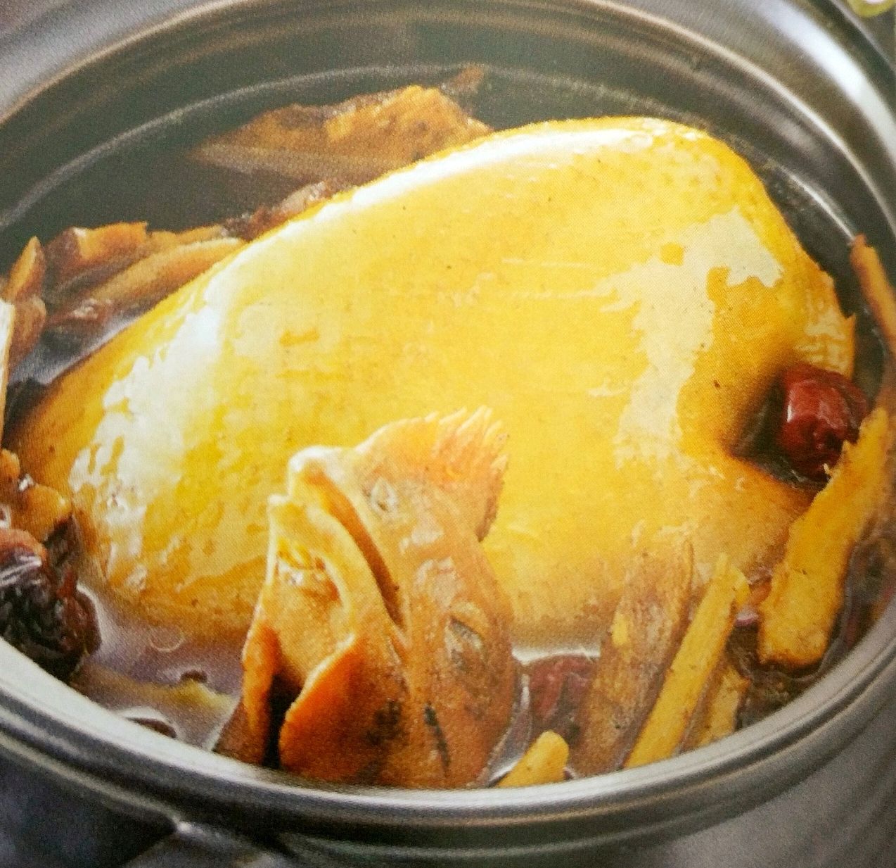 十全大补鸡是十种补品炖的鸡汤吗?其实很多人都错了.