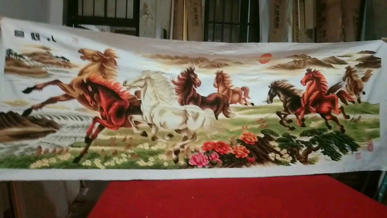 这个十字绣是我见过所以八骏图里面颜色最亮绣工最好的一个