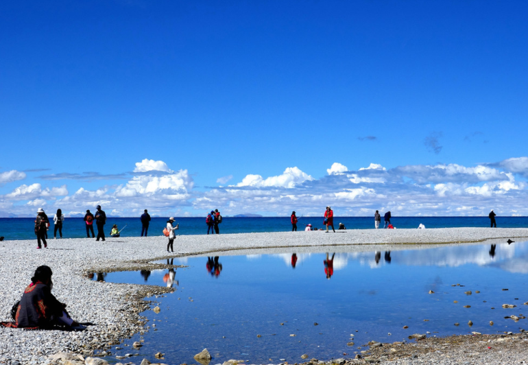 风景图集:西藏纳木错,湖水清澈,风景秀丽,美不胜收!