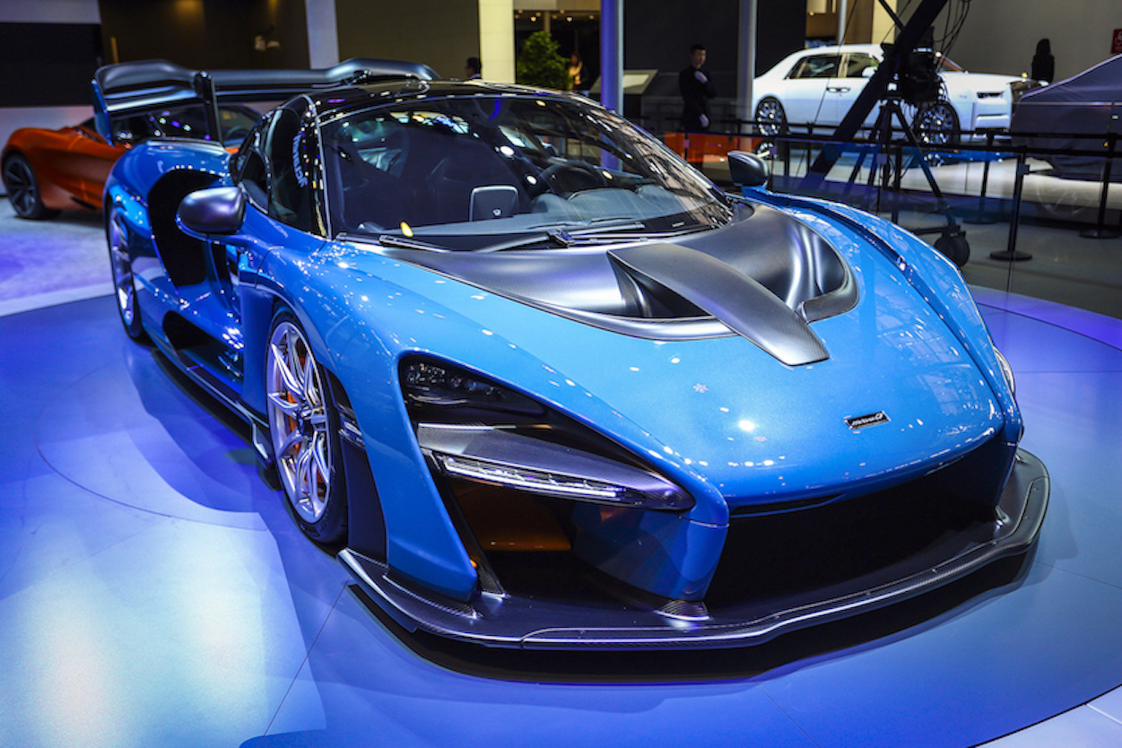 车上的电瓶多久更换一次?车主因为疏忽,导致车子提前退休