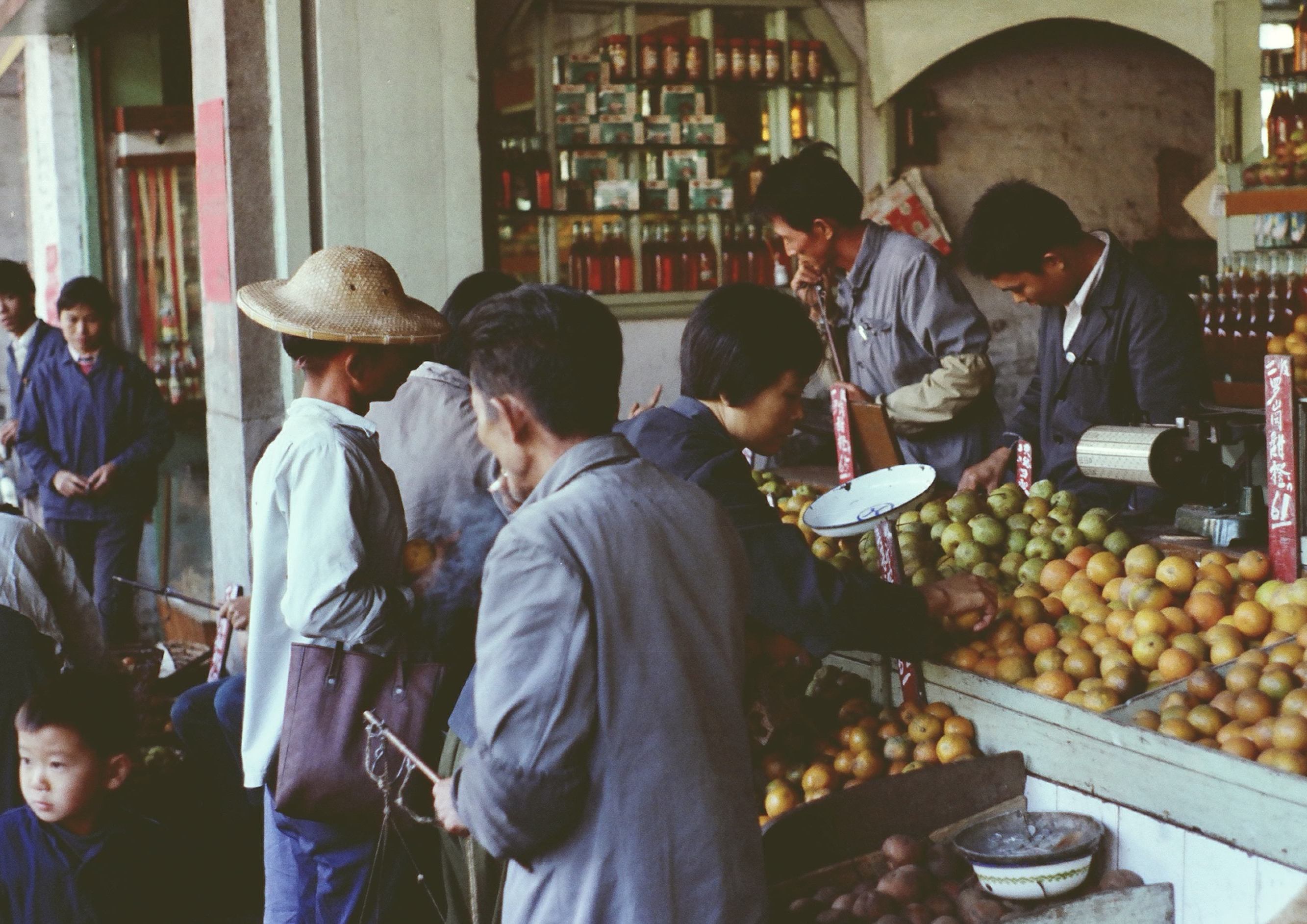 珍贵的老照片,亲眼看看70年代广州,不一样的感觉