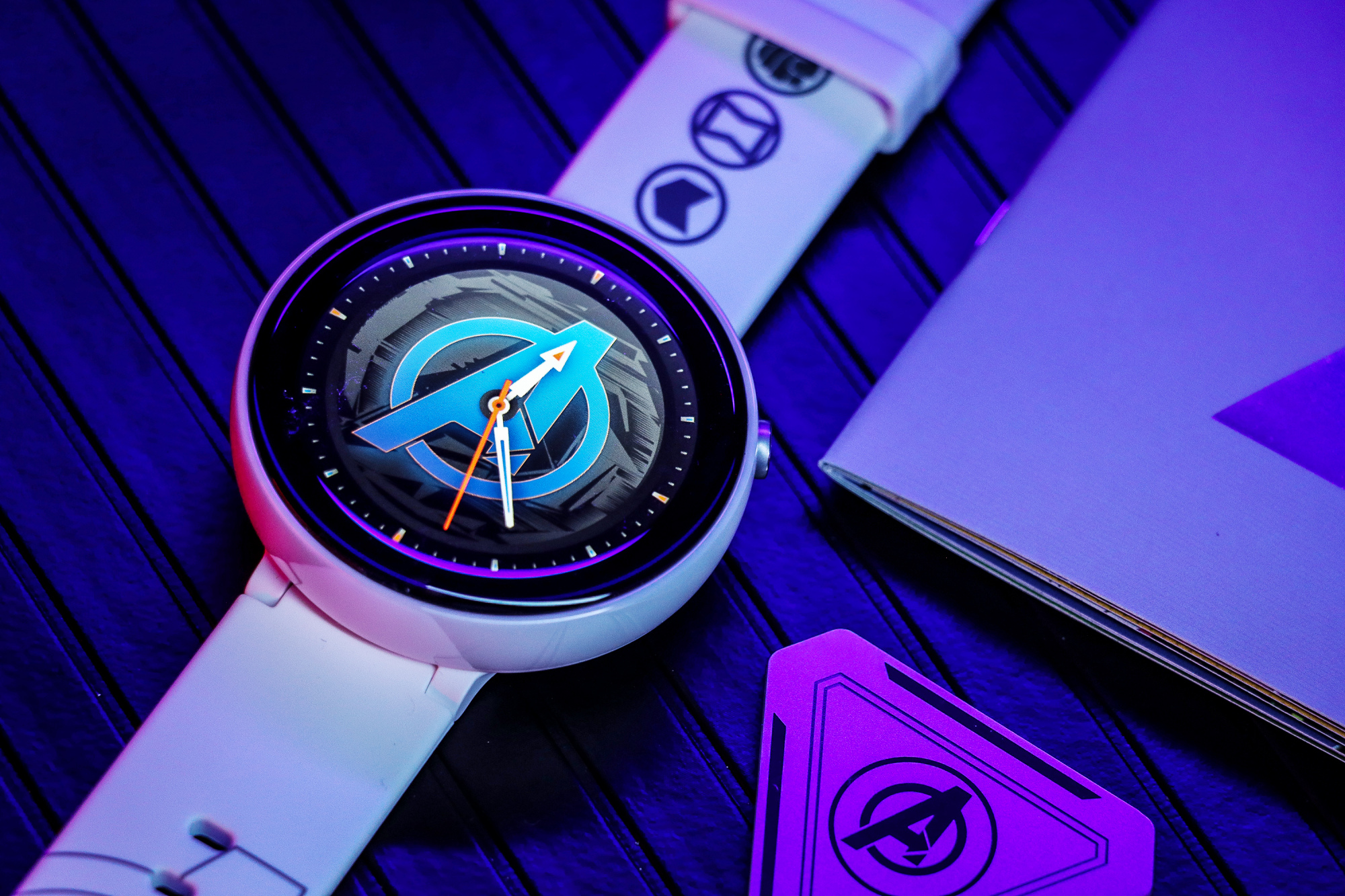 漫威迷首选 华米amazfit智能手表2复仇者联盟限量款图赏