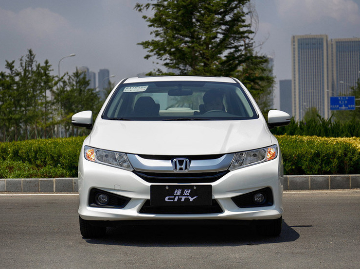 锋范车头有活力朝气,新式家族化内饰,搭载新的地球梦科技发动机