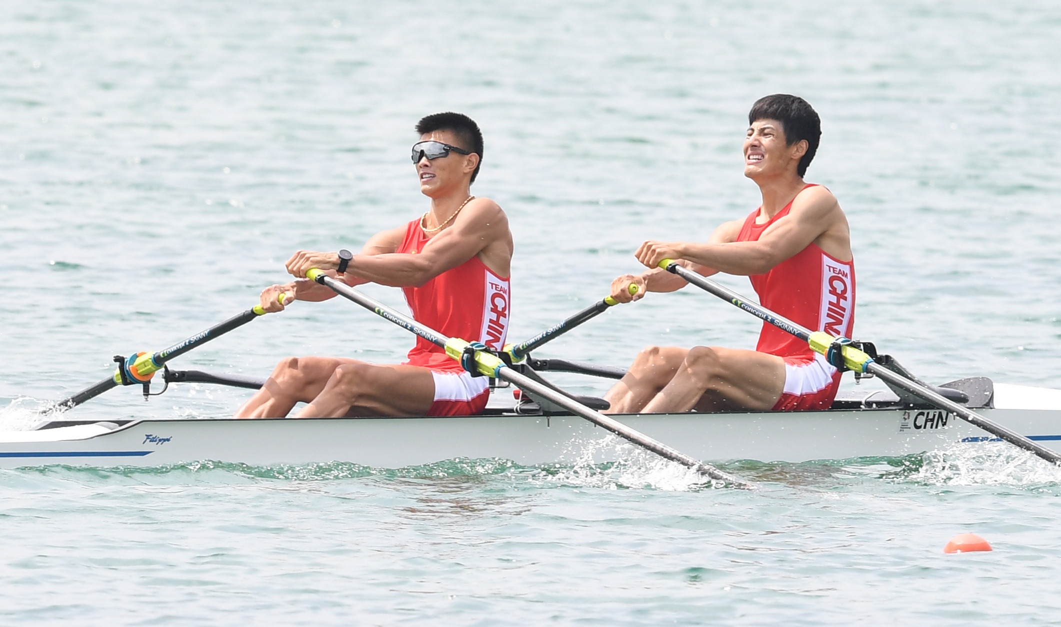 赛艇——中国选手张志远,陈森森获得男子双人双桨亚军(3)