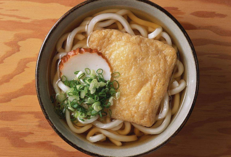深受喜爱的乌冬面,来自日本的美味料理,喜欢就尝尝吧