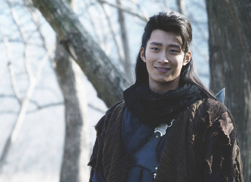 穆丹枫的殿堂级作品,《驱魔王妃》文笔超好,有肉有情节超苏