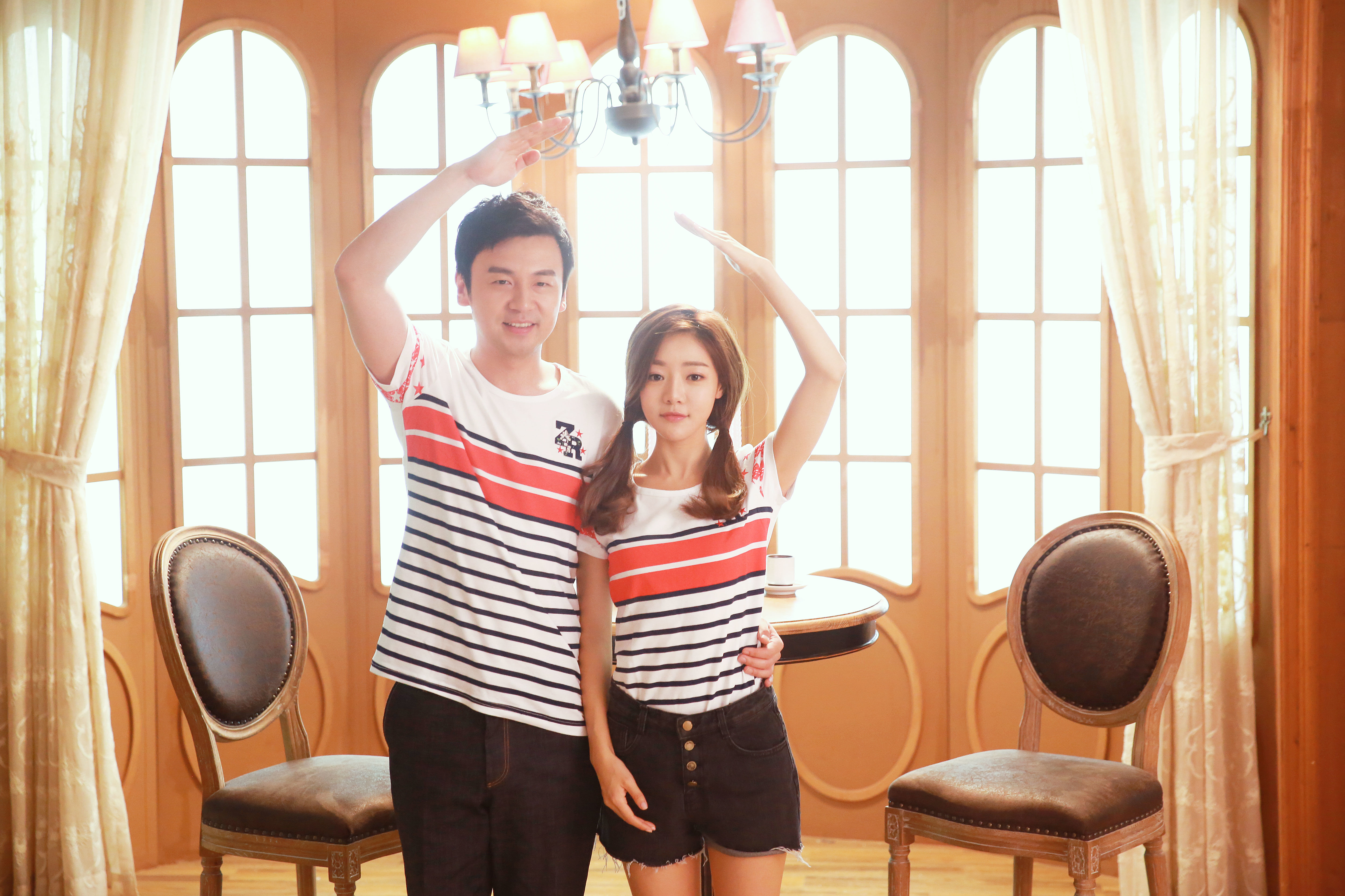 邓家佳离婚后不炒作不卖人设,用实力证明自己,口碑和人气都不错