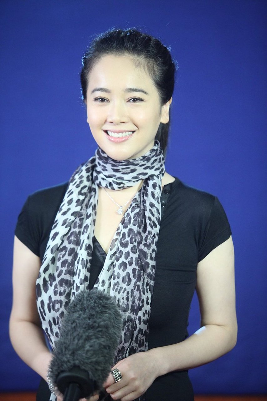 在娱乐圈的繁星之中,左小青犹如一颗独特的宝石,熠熠生辉.