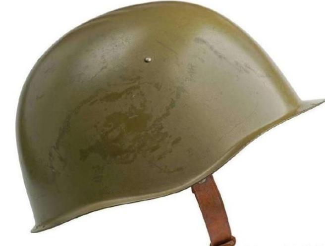 英国的mk2头盔,这种头盔从一战到二战广泛使用于英联邦国家与其它国家