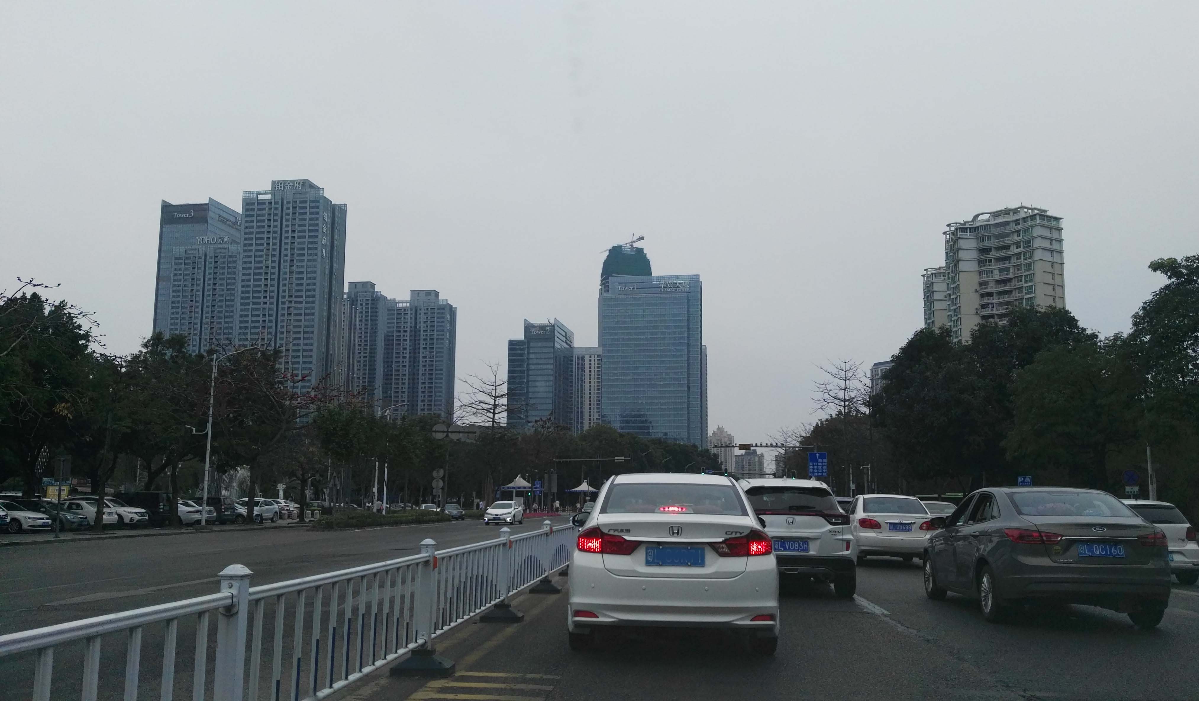 春节期间在惠州市城区路上的实拍,带你们去看看啦