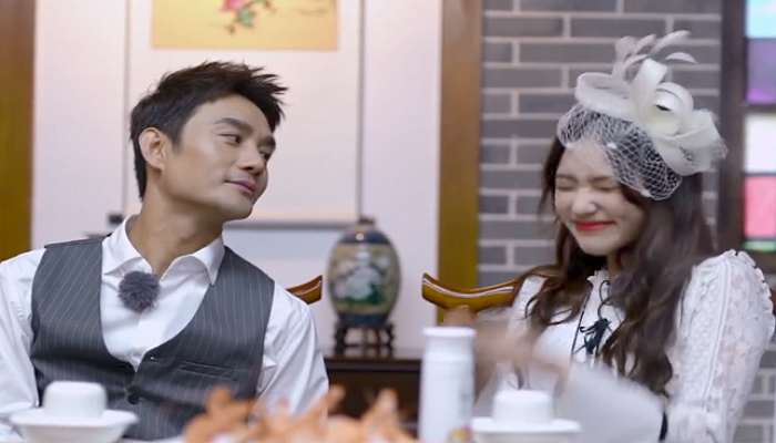 "王凯醉倒温柔乡",下一秒眼神秒杀劲敌,吴谨言变吃瓜群众