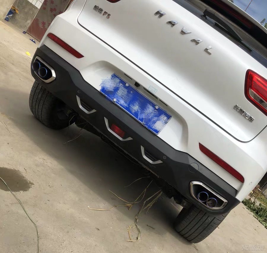 贴纸/尾翼/伪豪车 女生眼中最low的汽车改装