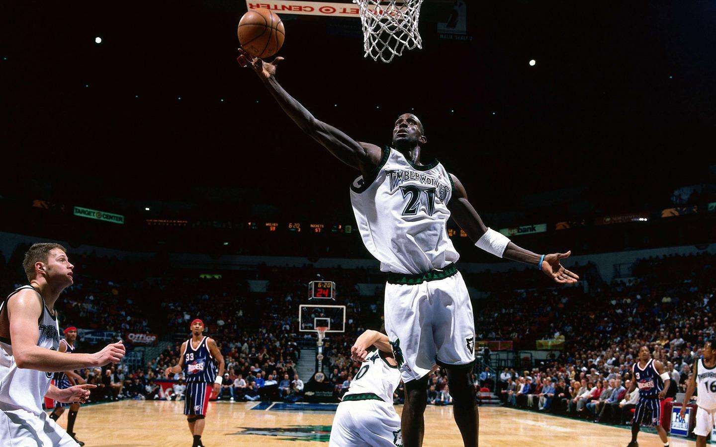 加内特打球有多全面?5大数据全部排名历史前50,nba仅他能做到!