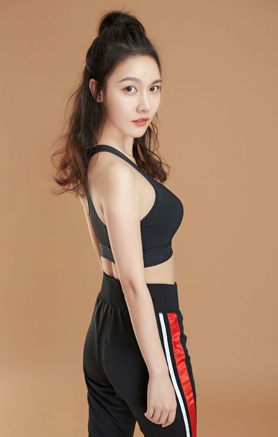 被称活泼可爱的猪队友闺蜜孙骄骄