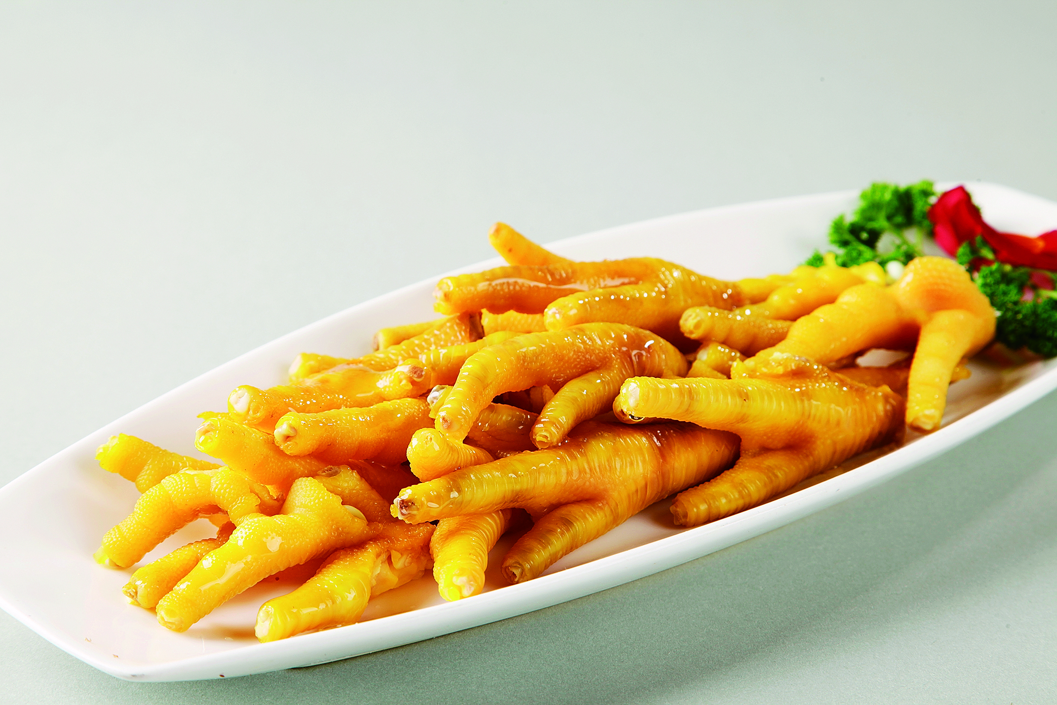 每日推荐六道美味佳肴:六道特别诱人的美食,留香凤爪