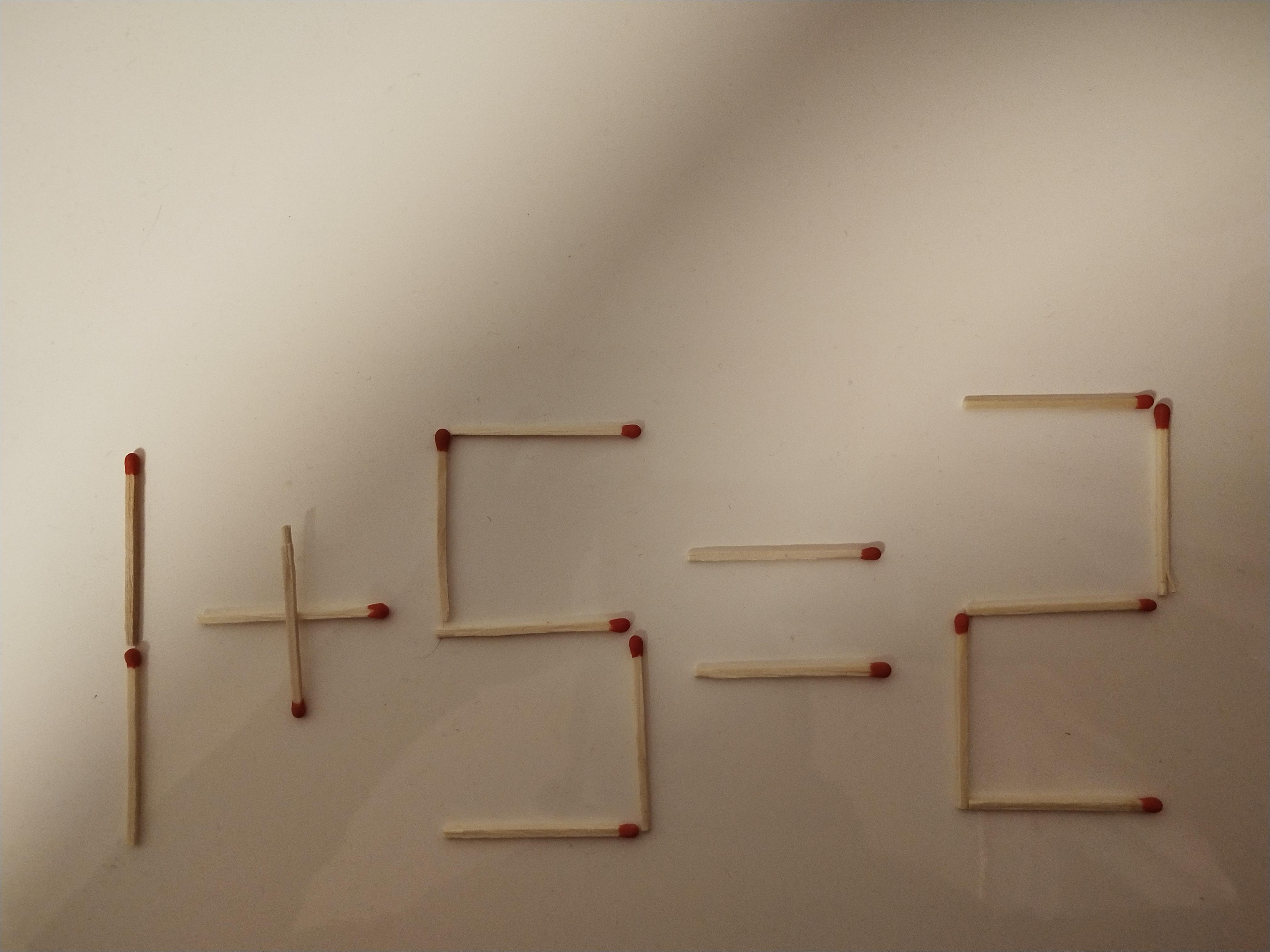 智力题:移动一根火柴使等式成立,我用了68秒你能更快吗?