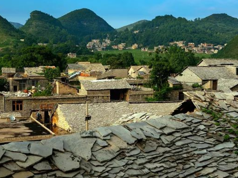 神秘的石头寨,看似普通的外表下却隐藏着惊喜,就位于我国贵州