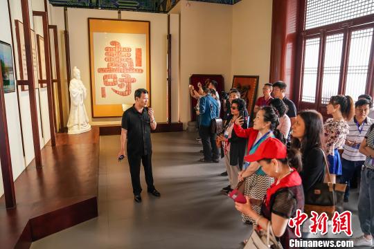 海外华文媒体采访团聚焦广西永福县福寿文化产业