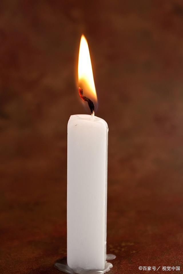 白色蜡烛图片 哀悼图片
