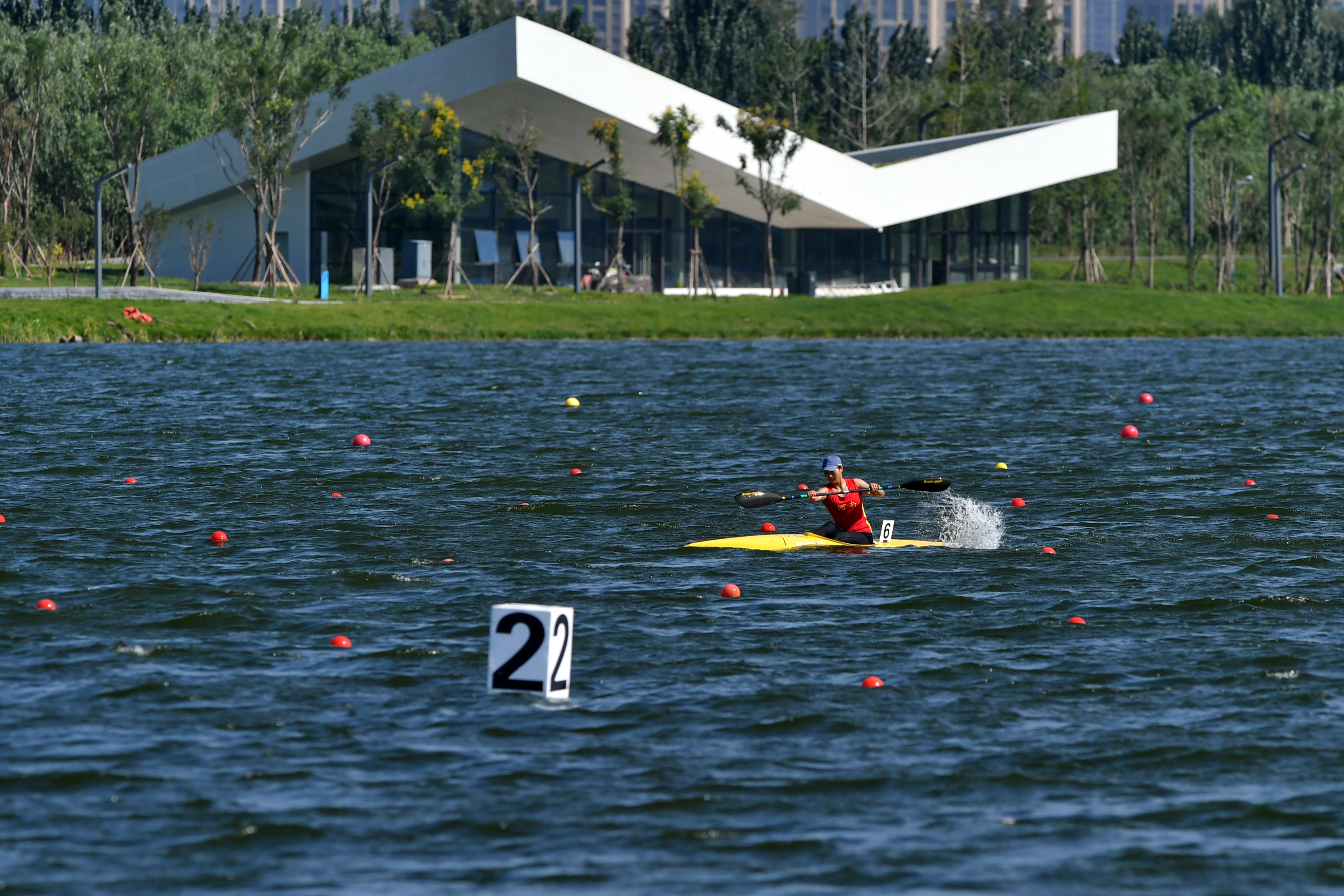 皮划艇静水——社会俱乐部组女子500米单人皮艇决赛赛况(6)