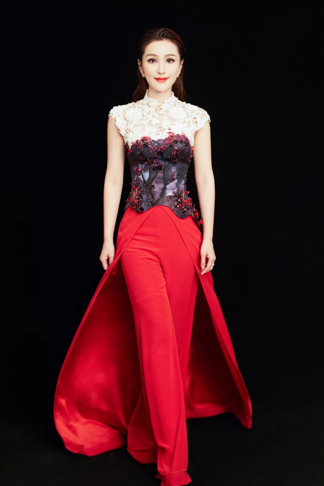 贺岁迎新|陈紫妍携新歌《迎福来》向全国人民拜年送祝福