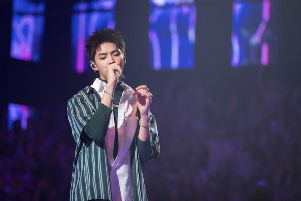 吴亦凡《我想和你唱》实力充粉 花式互动显"逗趣"属性