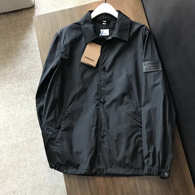 巴宝莉新款夹克外套